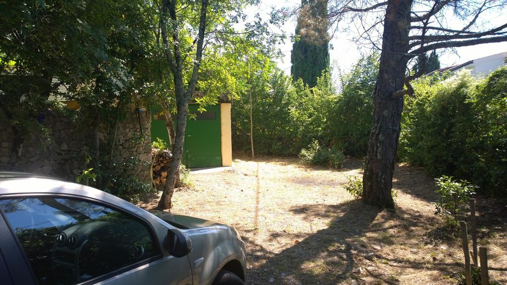 Holiday Home Momcilovic مالينسكا الغرفة الصورة