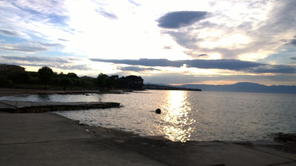 Holiday Home Momcilovic مالينسكا الغرفة الصورة
