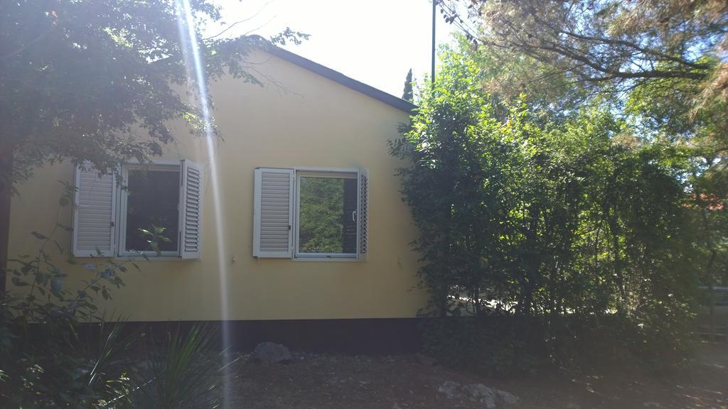 Holiday Home Momcilovic مالينسكا الغرفة الصورة