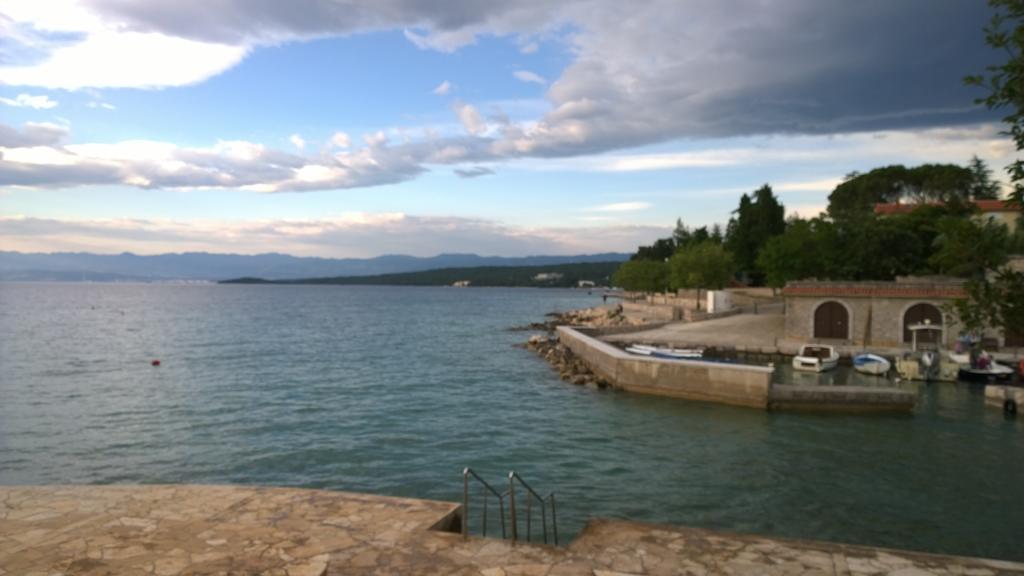 Holiday Home Momcilovic مالينسكا الغرفة الصورة