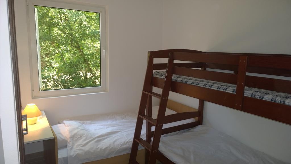 Holiday Home Momcilovic مالينسكا الغرفة الصورة